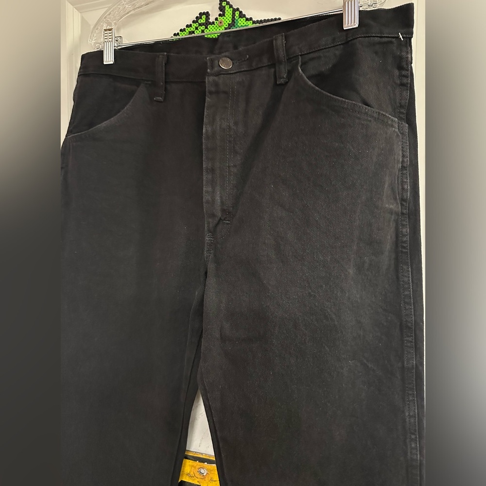 Men’s Rustler Jeans - Picture 2 of 6